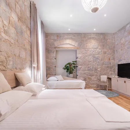 Tifani Luxury 3 Apartman *